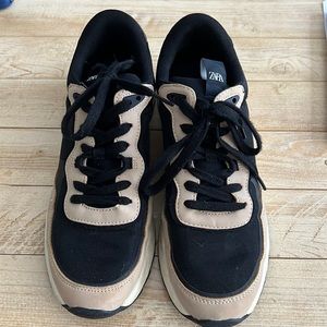Zara Sneakers